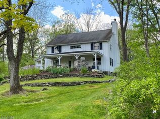 215 Spring Valley Rd, Hardwick, NJ 07825