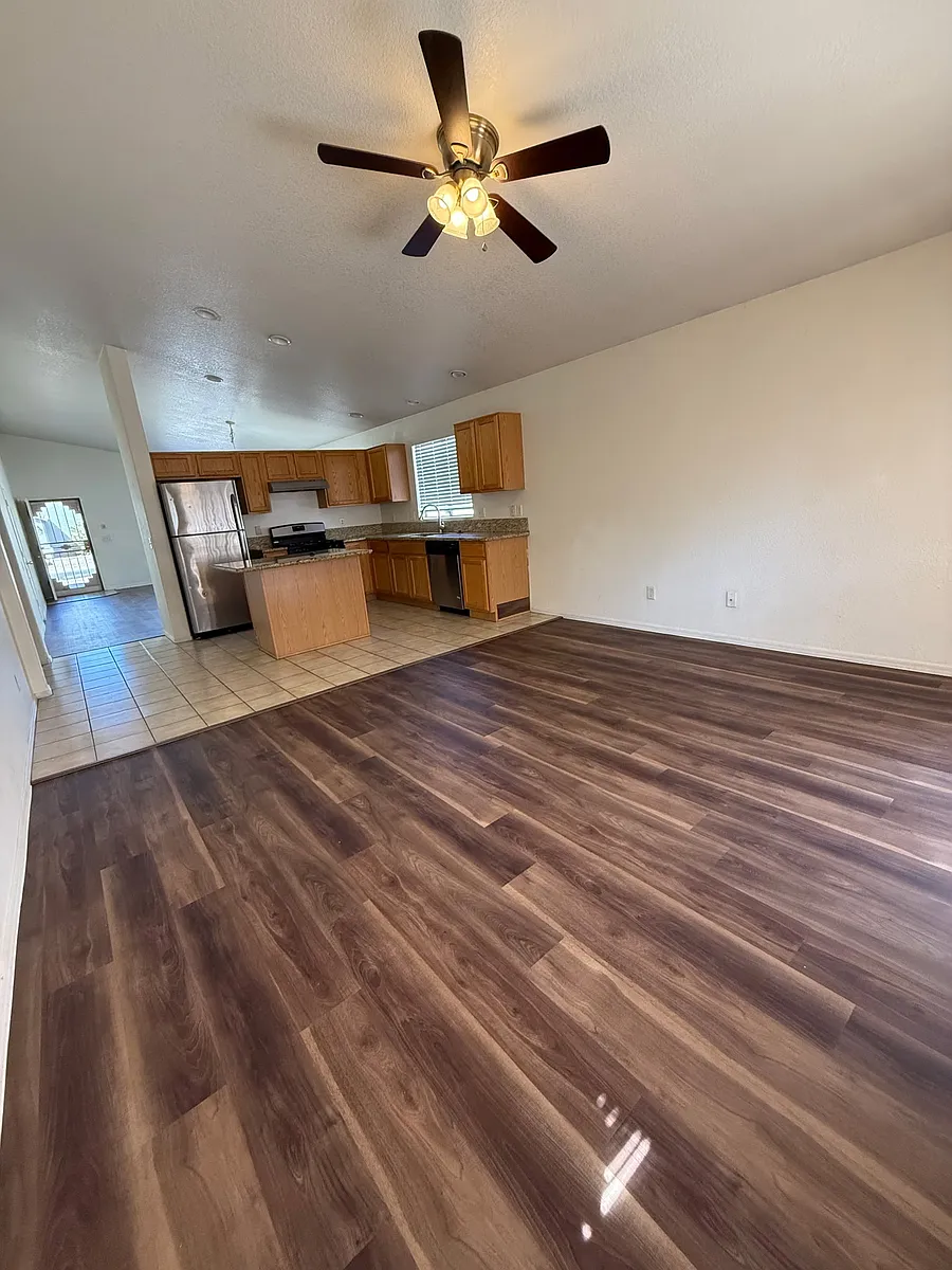 Building Photo - 2614 W Cezanne Cir