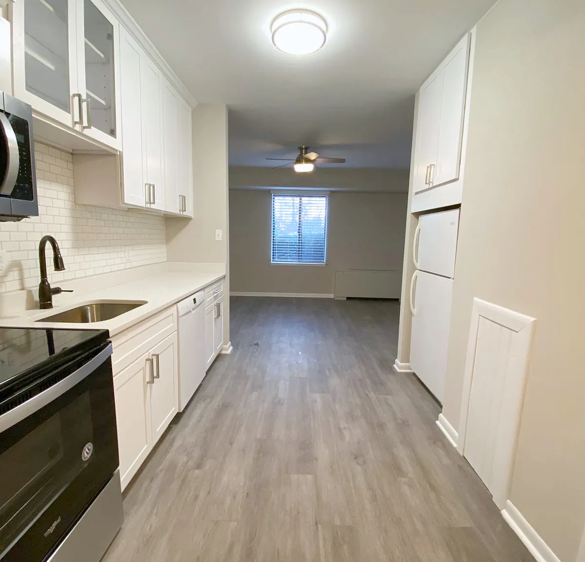 Studio, 464 sqft, $1,550 — Photo 2