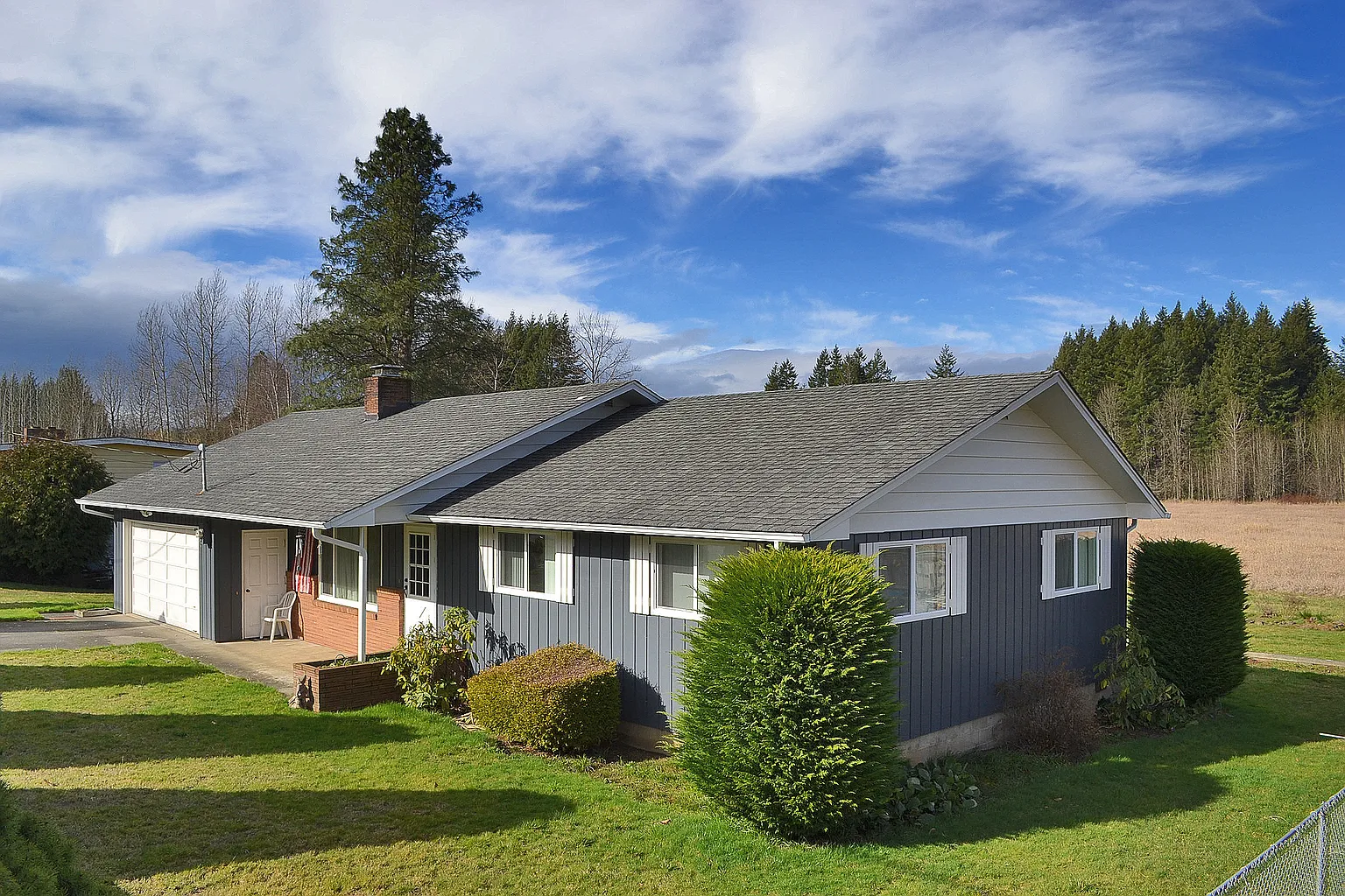 1805 Shamrock Dr photo 1