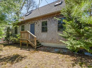249 County Rd, Oak Bluffs, MA 02557