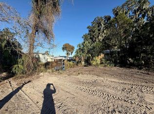 748 County Road 477a, Lake Panasoffkee, FL 33538