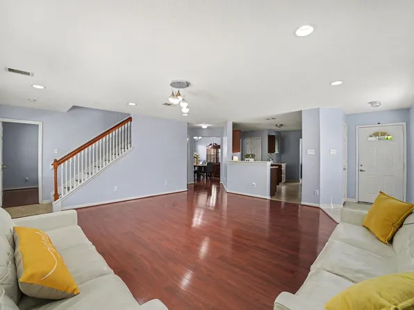 5622 Wasabi Ln, Baytown, TX 77521