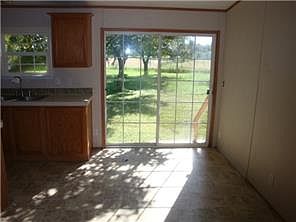 3rd image of 107 Pecan Orchard Ln