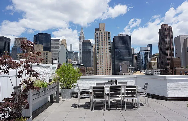 Rented by Compass | media 12