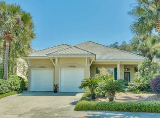 132 Cayman Cv, Destin, FL 32541