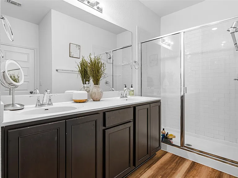 7704 Norah Dr — Photo 10