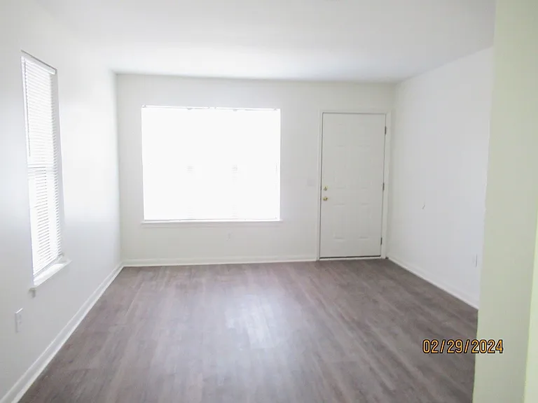 251 Rast St #K-3 — Photo 2