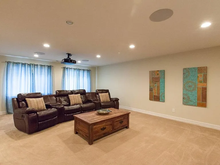 3725 Irving St — Photo 15