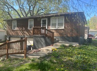 11400 N Charlotte St, Kansas City, MO 64155