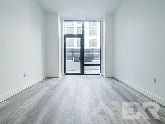 4th image of 160 Clarkson Ave #1A