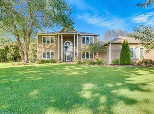 598 Shatz Dr, Valparaiso, IN 46385
