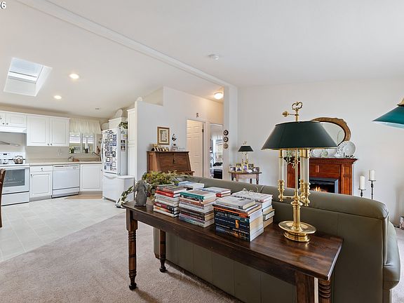 3rd image of 1003 Shadow Ranch Ln