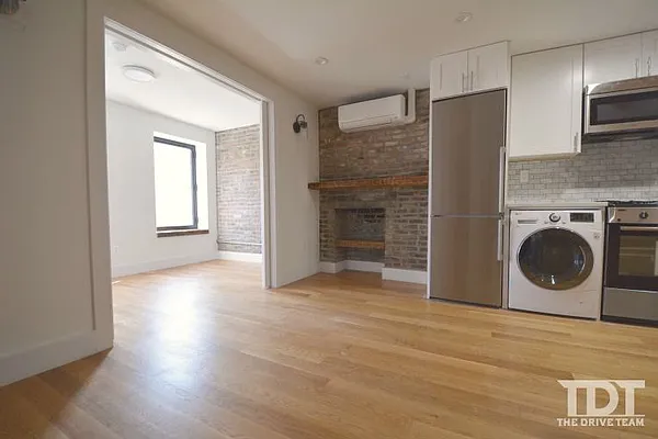 Rented by J Misrahi Realty Corp | media 31