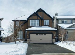 120 NE Hidden Creek Cir NW, Calgary, AB T3A 6J3