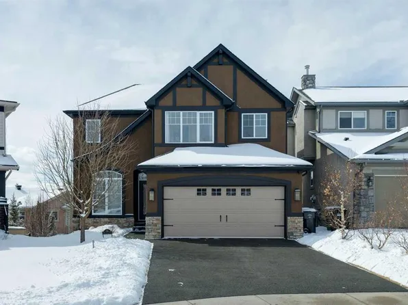 120 NE Hidden Creek Cir NW, Calgary, AB T3A 6J3