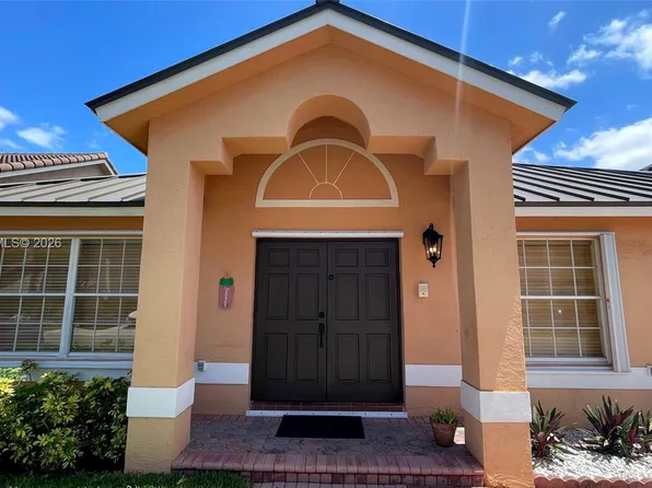 19011 NW 79th Ct, Hialeah, FL 33015
