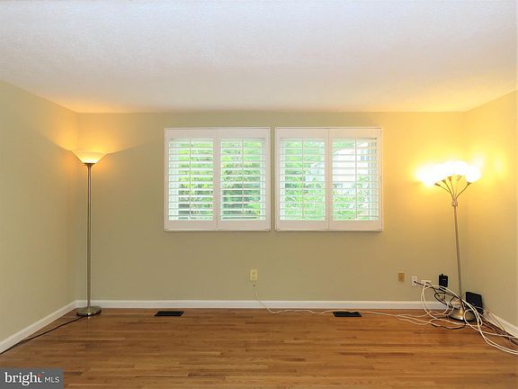 3rd image of 5231 Saint Genevieve Pl