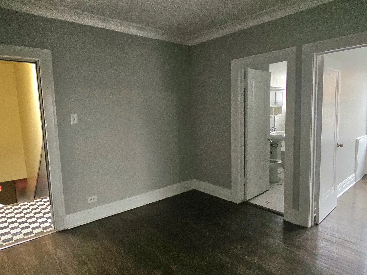 2 bed, $1,200 — Photo 2