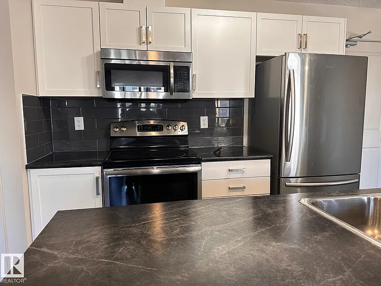 5515 7th Ave SW — Photo 4