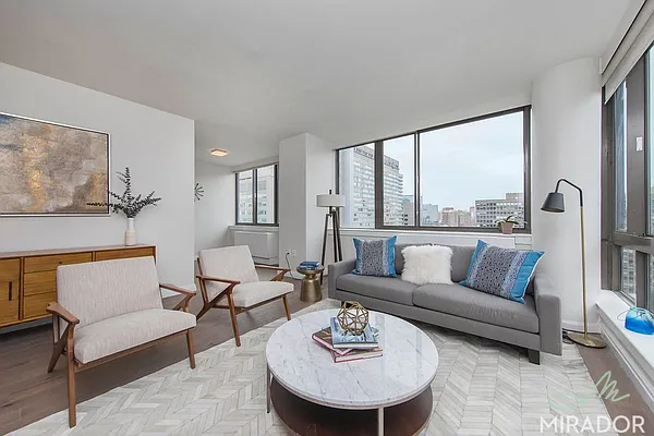 Rented by Greystar | media 27
