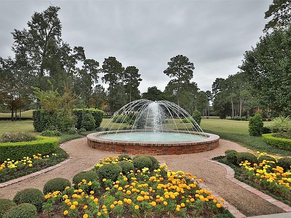 2nd image of 2902 Twin Fountains Dr