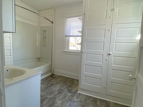 4th image of 2393 Findley Ave #2395