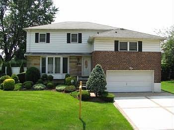 1st image of 1720 Karen Ln