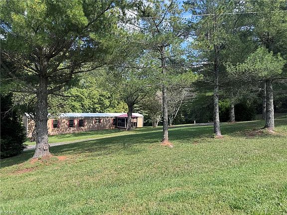 2nd image of 210 Star View Dr