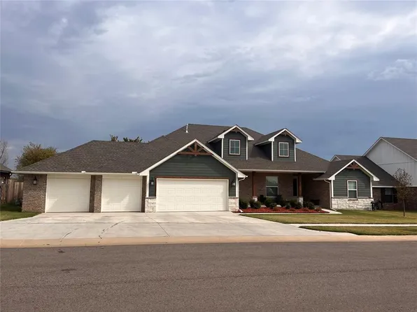 4528 Baldwin Ave, Moore, OK 73160