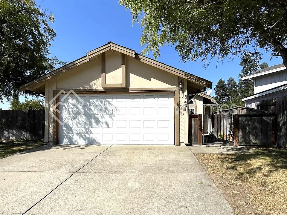 8101 Bonelli Ct