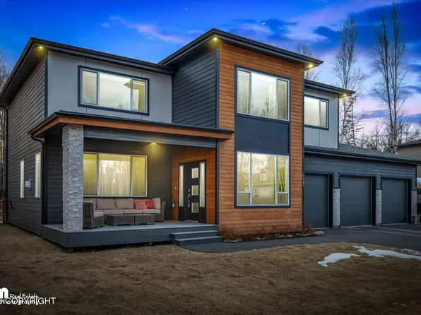 8527 N Glory Bluff Dr, Palmer, AK 99645