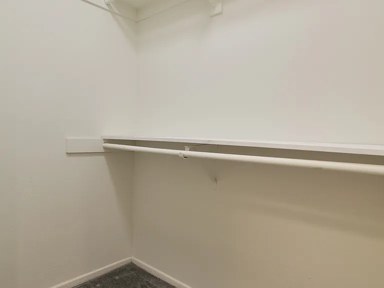 601 Westholme Ave #301 — Photo 14