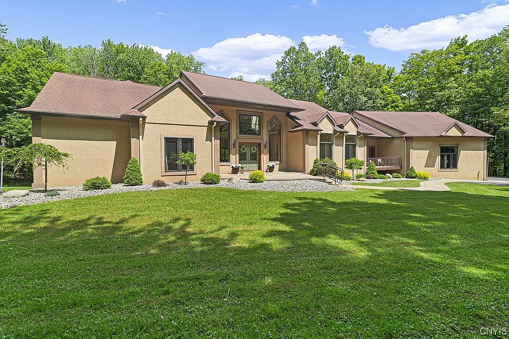 134 Clinton St, Whitesboro, NY 13492 Zillow