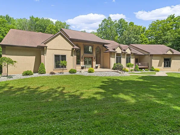 134 Clinton St, Whitesboro, NY 13492