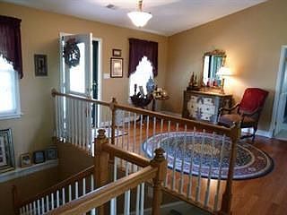 2nd image of 1706 Murray Dr