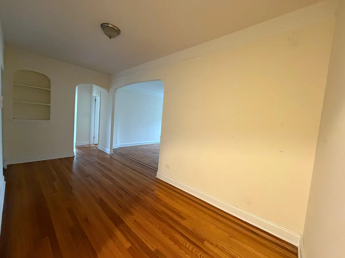 Building Photo - 17290 Highland Ave #2B