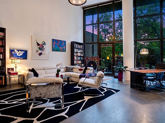 2nd image of 3110 Thomas Ave APT 121