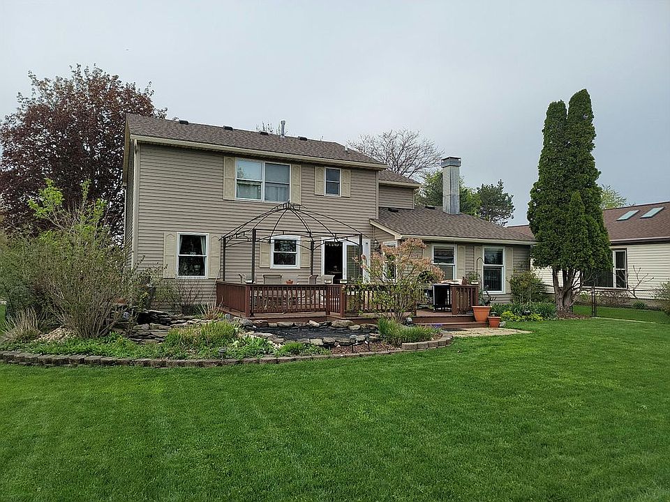 2nd image of 7 Heritage Dr