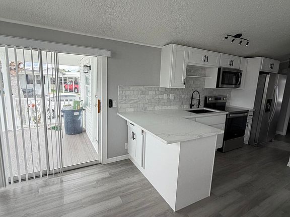 5th image of 5355 SE 65th Terrace