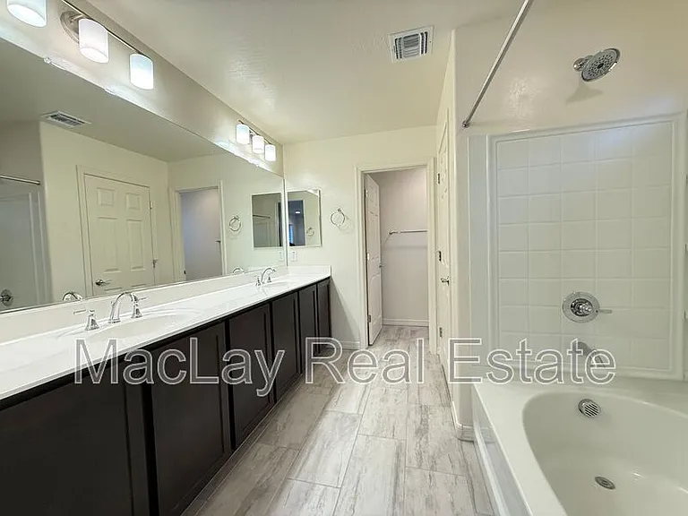 1708 S 83rd Way — Photo 9