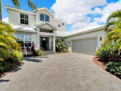 717 Pinckney Dr, Apollo Beach, FL, 33572
