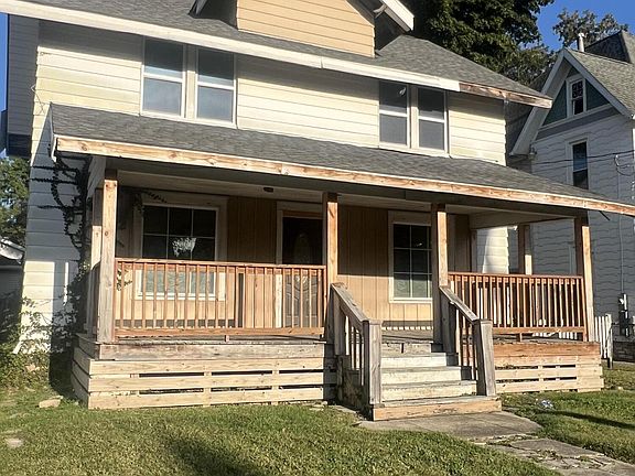 2nd image of 624 N Jameson Ave