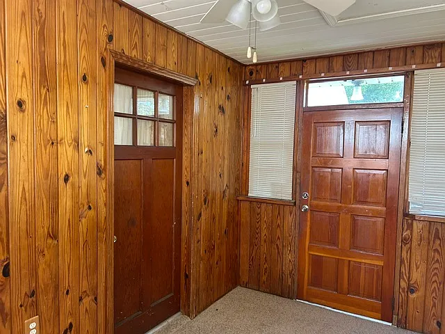 7511 N Shore Dr — Photo 3