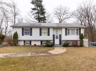 35 Newcomb Ave, Randolph, MA 02368