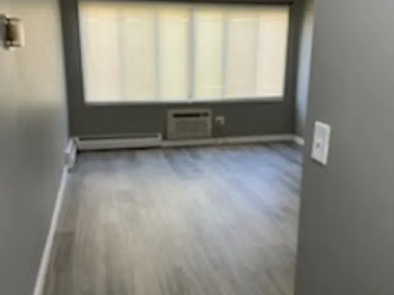 3320 Grand Ave S — Photo 1
