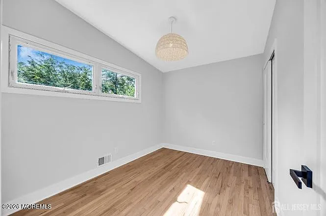 210 Parkview Ter — Photo 12