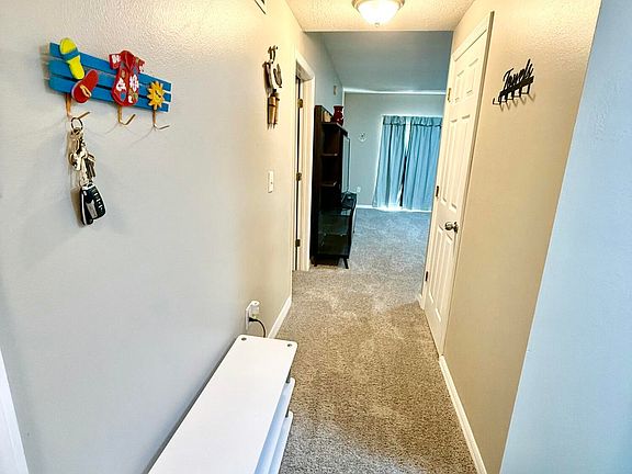 2nd image of 942 15th St APT 101