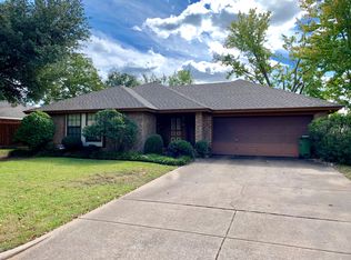 3510 Wentworth Dr, Arlington, TX 76001