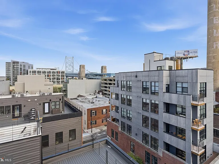 208 Vine St #2E — Photo 12